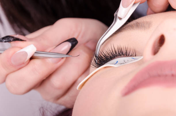 Best Methods to Extend False Eyelash Lifespan - Effective ways to clean and preserve false lashes for reuse
